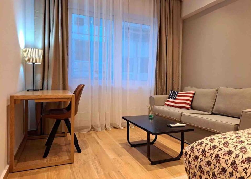 Royal Blue Grand Suite No 4 Piraeus Port Exterior photo